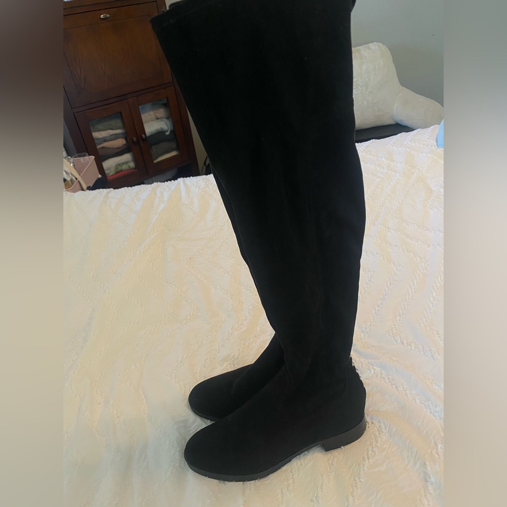 Black Boots